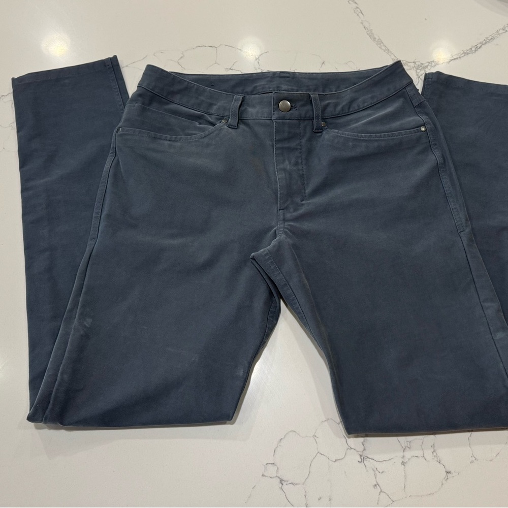 Men’s Lululemon ABC pants (size 32/32, bluish gray)